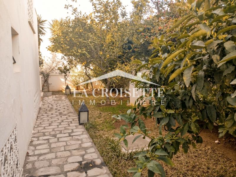 Duplex S+3 meublé avec piscine à La Marsa