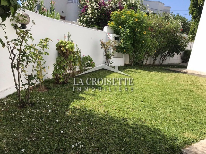 Villa en s+4 avec jardin et piscine à Gammarth