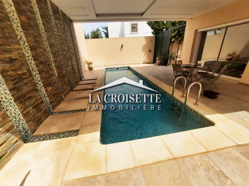 Villa S+5 avec piscine à La Soukra