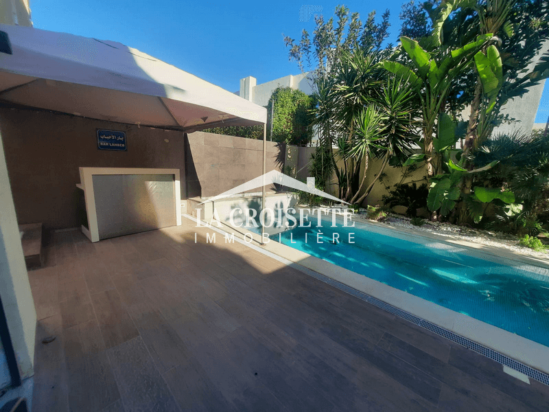  villa S+3 avec piscine à La Soukra