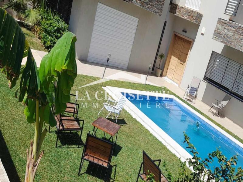 Villa S+5 avec piscine aux Jardins de Carthage