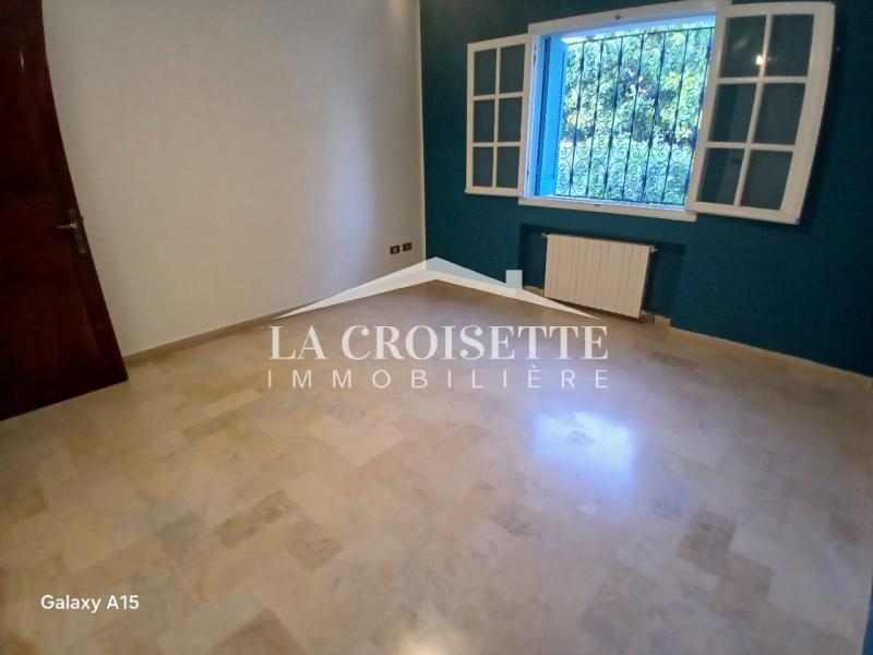 Villa S+8 à La Marsa