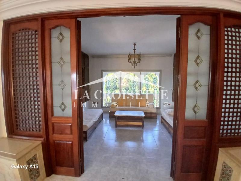 Villa S+8 à La Marsa