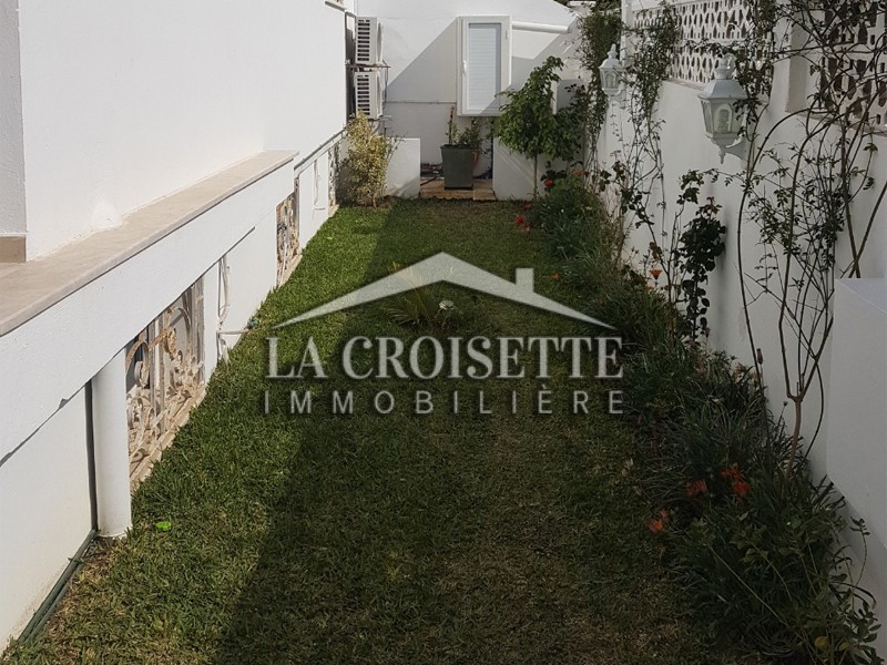 Villa meublée S+3 vue mer à La Marsa 