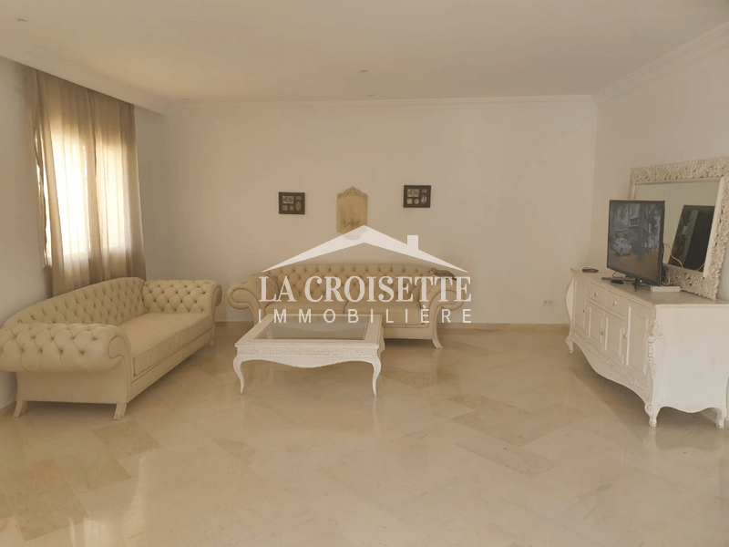 Villa meublée S+3 vue mer à La Marsa 