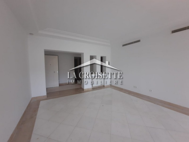 Villa vue sur mer S+5 avec piscine à Gammarth