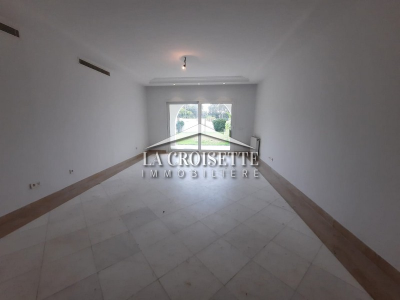 Villa vue sur mer S+5 avec piscine à Gammarth