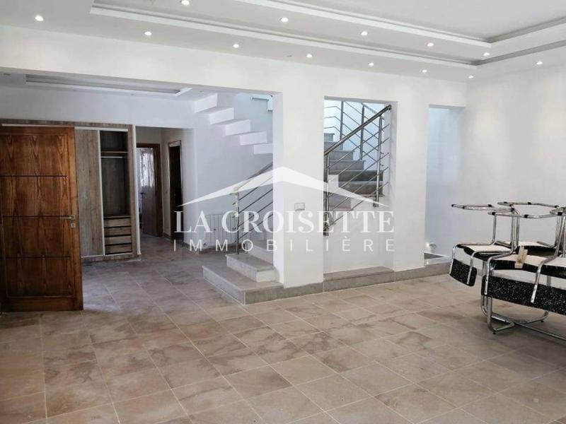 Villa S+4 à La Soukra