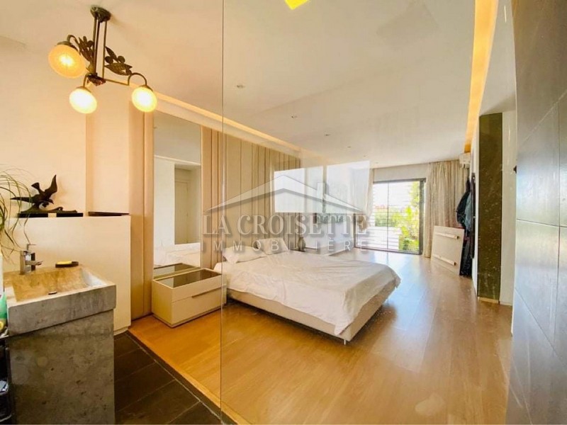 Villa meublée S+3 à La Marsa  