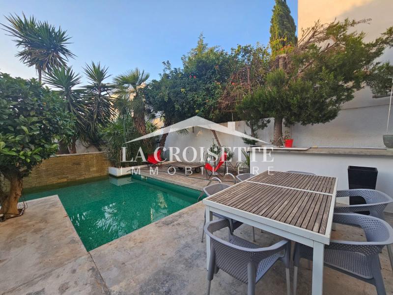 Villa meublée S+3 avec piscine à La Marsa  