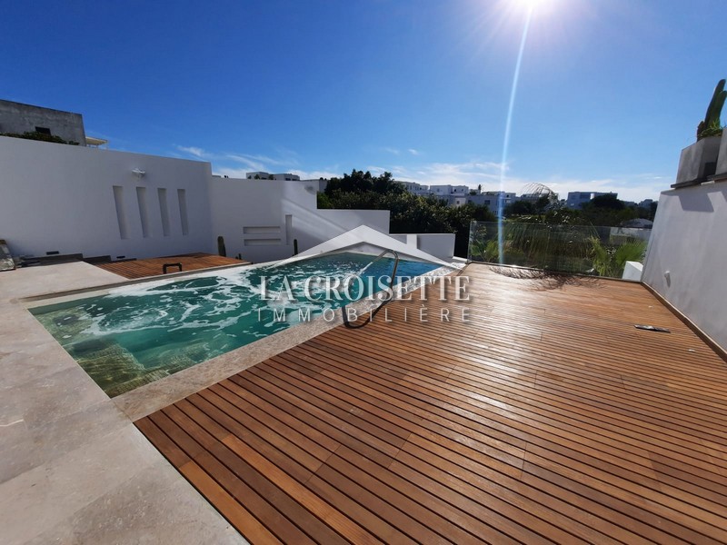 Villa neuve S+3 avec piscine et vue mer à Gammarth