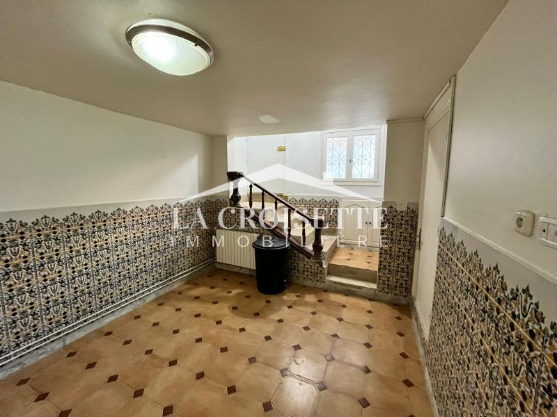 Villa S+4 à La Marsa 