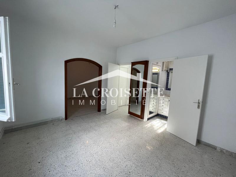 Villa S+4 à La Marsa 