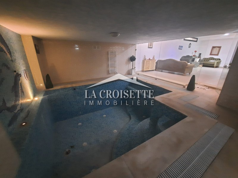 Villa S+7 avec piscine au Lac 2