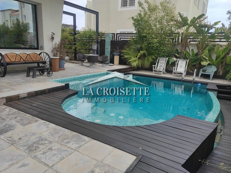Villa S+7 avec piscine au Lac 2