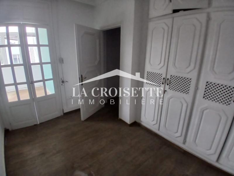 Villa S+9 aux Berges du Lac 1