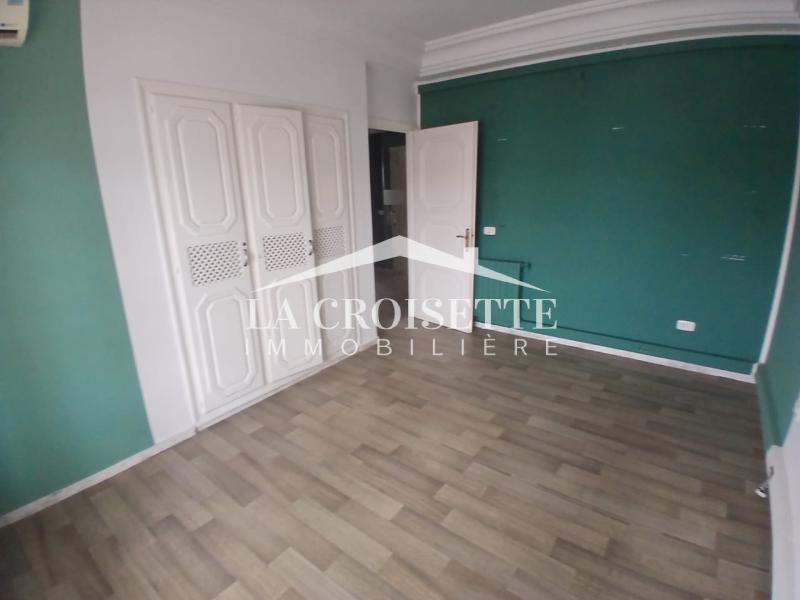 Villa S+9 aux Berges du Lac 1