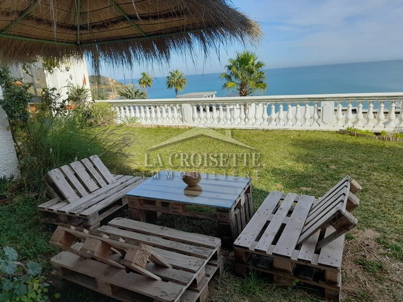 Villa S+4 vue sur mer à Gammarth 