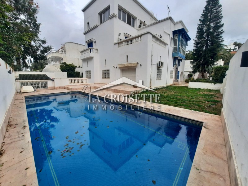 Villa S+5 vue sur mer à Carthage 