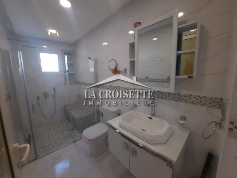 Villa S+4 plain pied avec piscine à Ain Zaghouan Nord