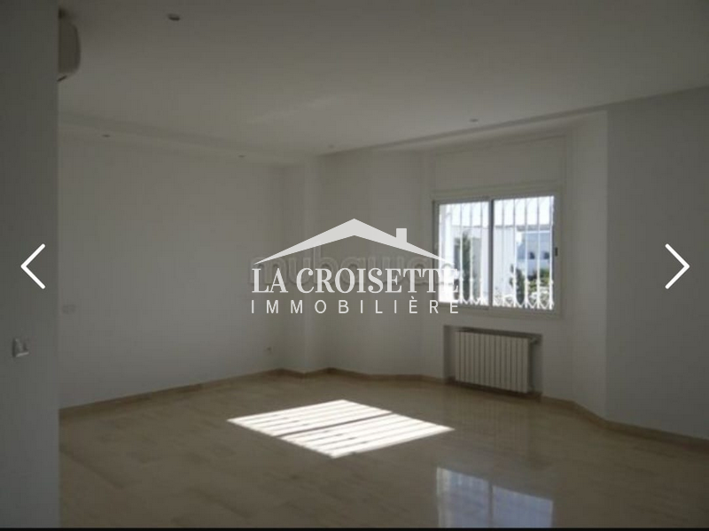 Villa S+4 avec piscine au du Lac 2