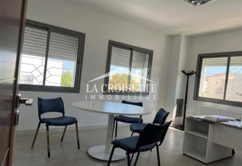 Villa S+4 à usage bureautique aux Berges du Lac 2