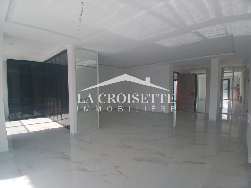 Villa S+3 avec piscine à La Marsa