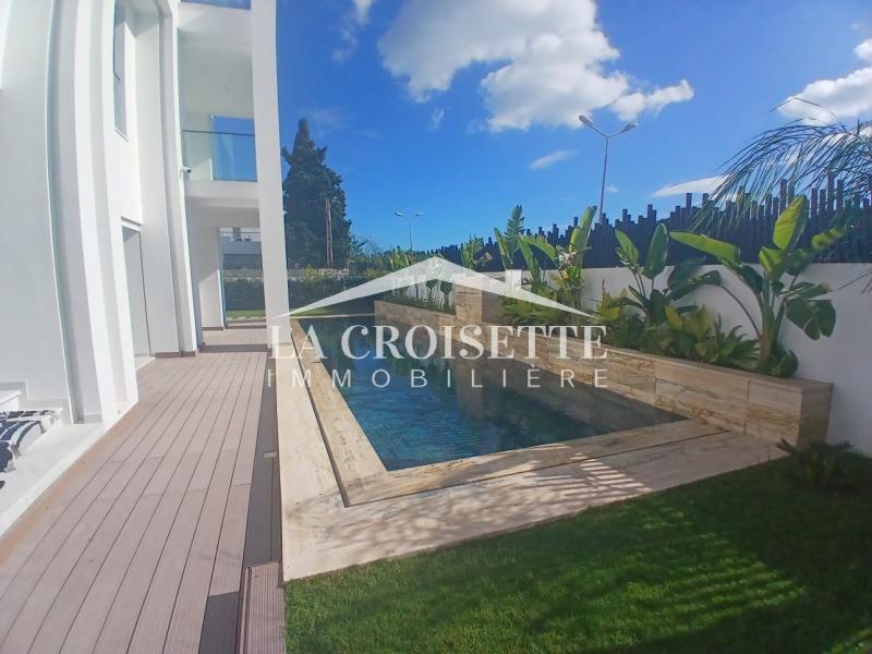 Villa S+3 avec piscine à La Marsa