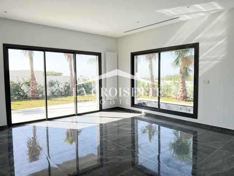 villa S4 avec piscine à Gammarth 