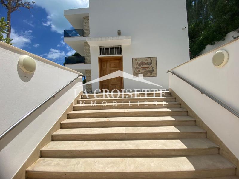 Villa S+5 avec piscine vue sur mer à Gammath