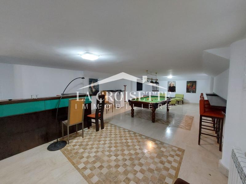 Villa meublée S+6 avec piscine à Gammarth