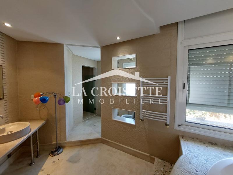 Villa meublée S+6 avec piscine à Gammarth