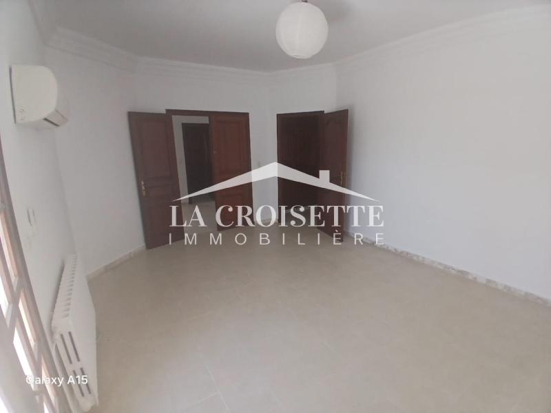 Villa S+5 à La Marsa