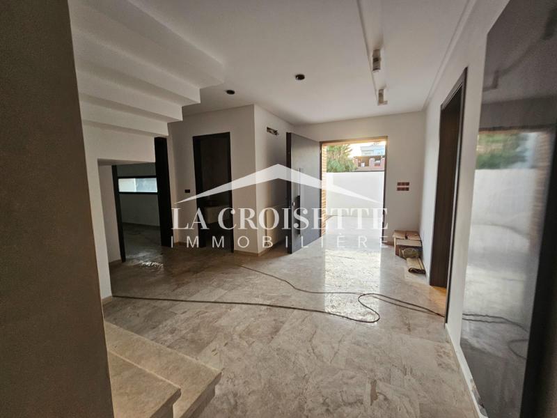 Villa S+4 avec piscine aux Jardins de Carthage