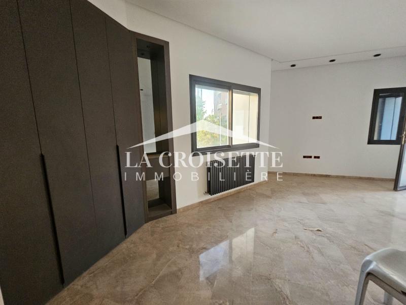 Villa S+4 avec piscine aux Jardins de Carthage