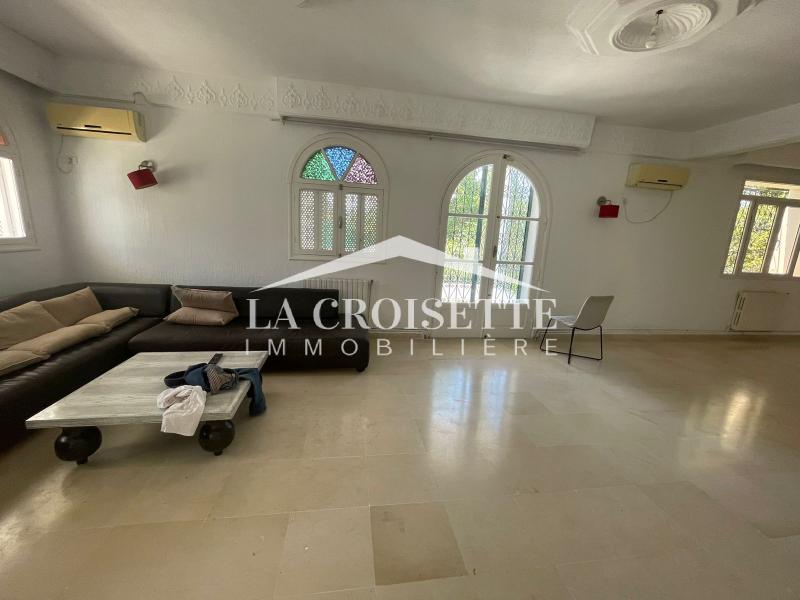 Villa S+4 avec piscine à La Marsa
