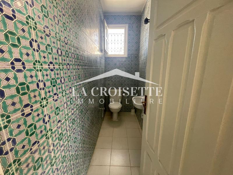 Villa S+4 avec piscine à La Marsa