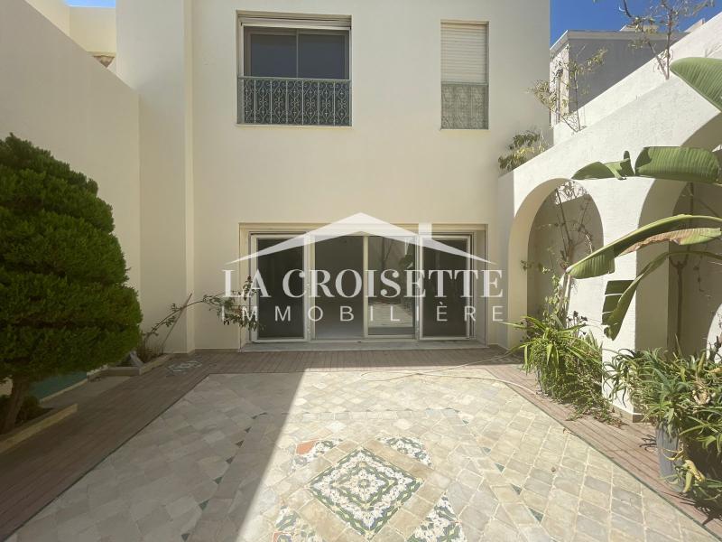 Villa S+4 à La Marsa