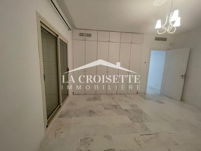 Villa S+4 à La Marsa