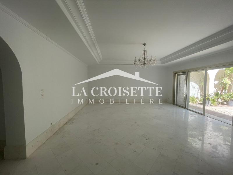 Villa S+4 à La Marsa