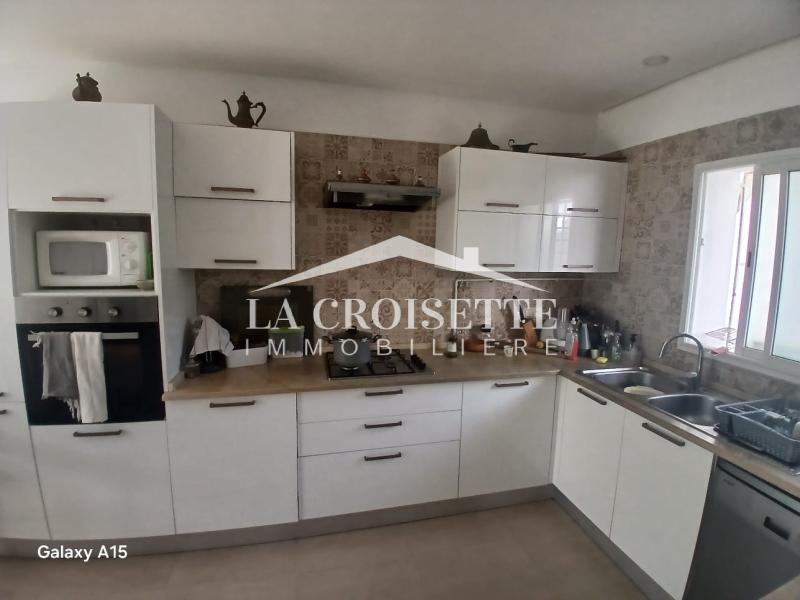 Villa S+5 avec piscine à La Marsa