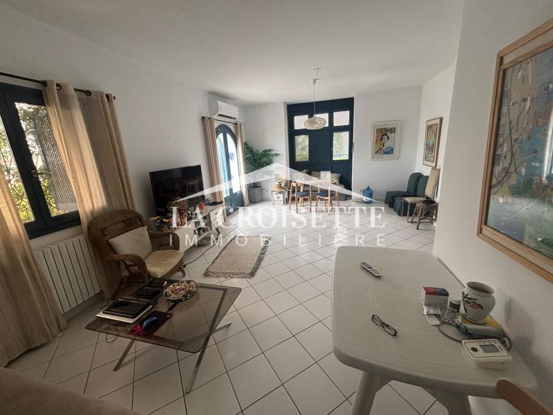 Duplex meublé S+2 vue sur mer avec terrasse à Gammarth
