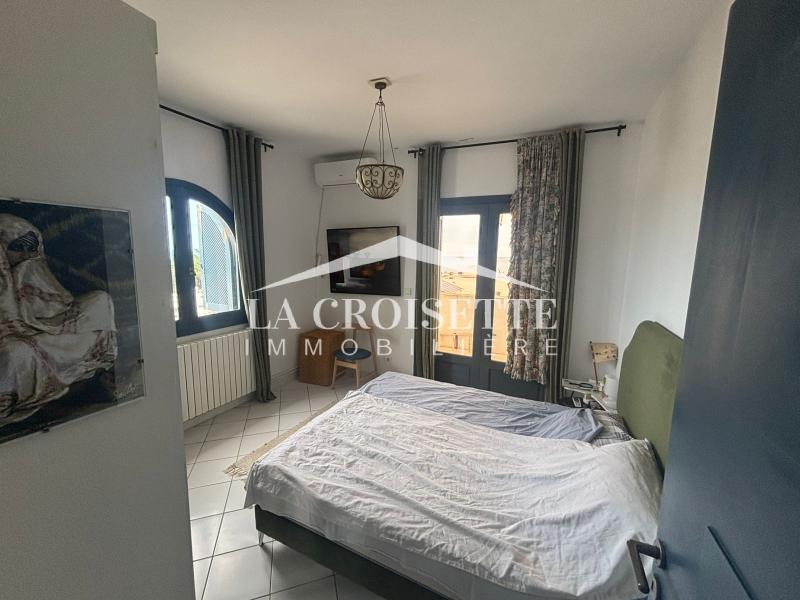 Duplex meublé S+2 vue sur mer avec terrasse à Gammarth