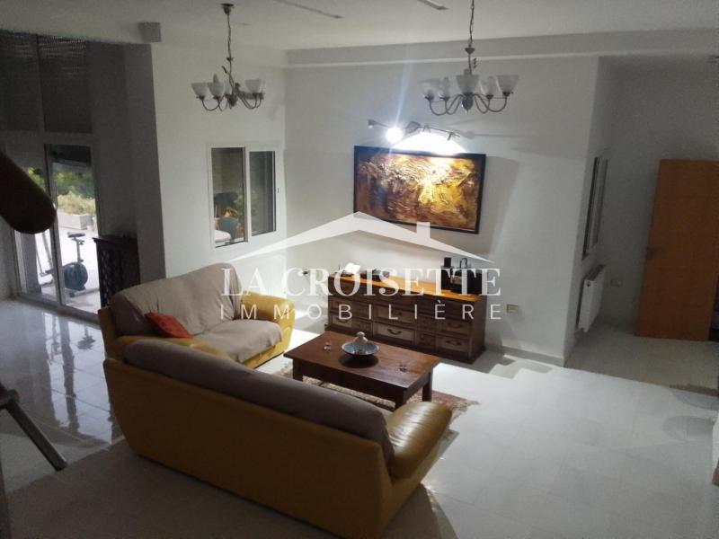 Villa S+4 avec piscine à La Soukra