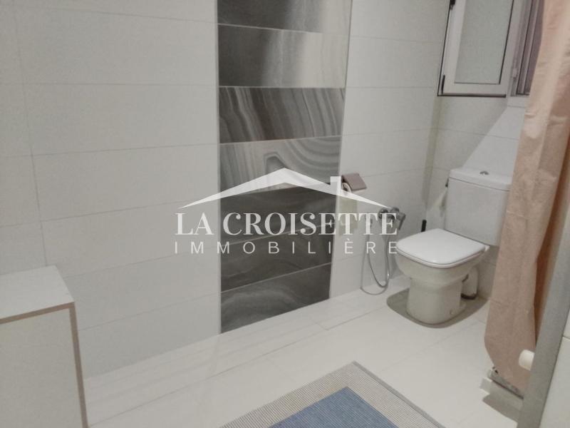 Villa S+4 avec piscine à La Soukra