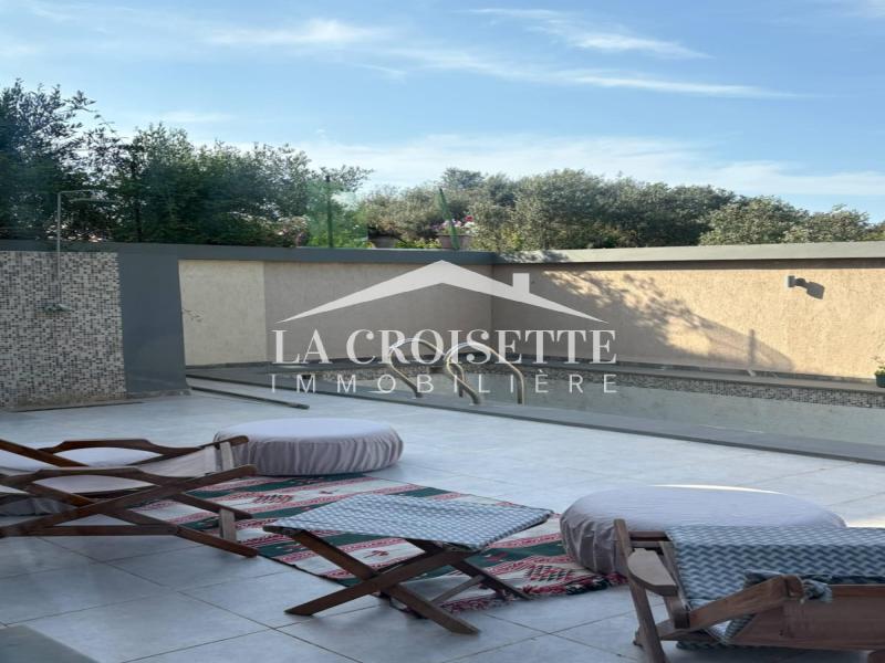 Villa S+4 avec piscine à La Soukra