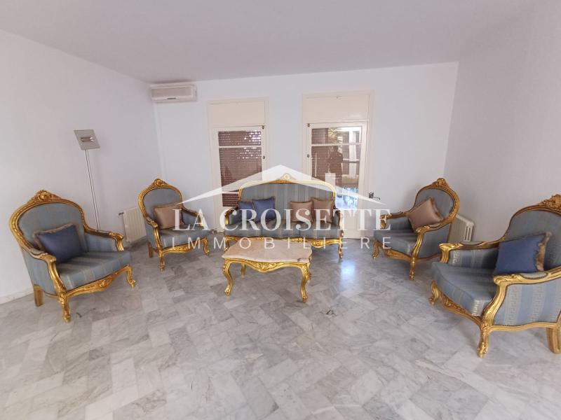 Villa S+5 avec piscine à La Marsa