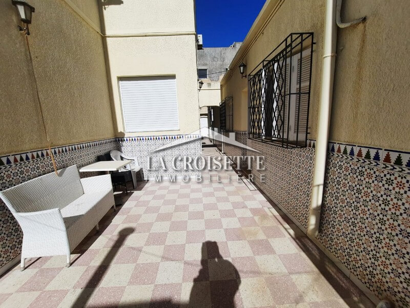 Villa S+7 avec deux appartements indépendants à La Marsa