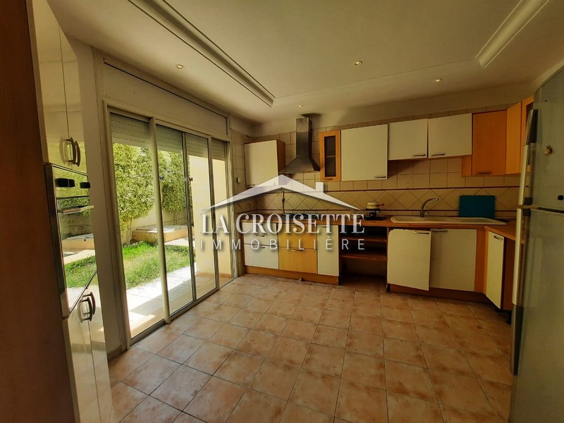 Villa S+3 avec piscine à La Marsa