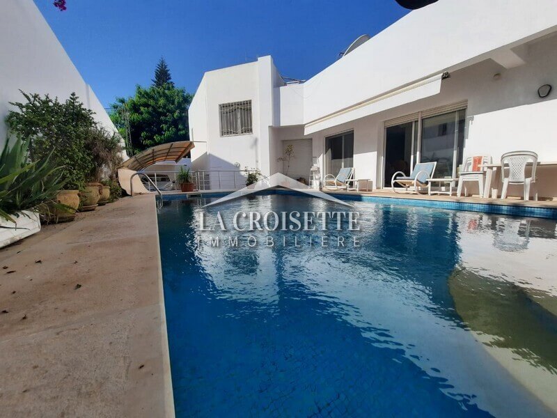 Villa S+5 avec piscine à La Marsa
